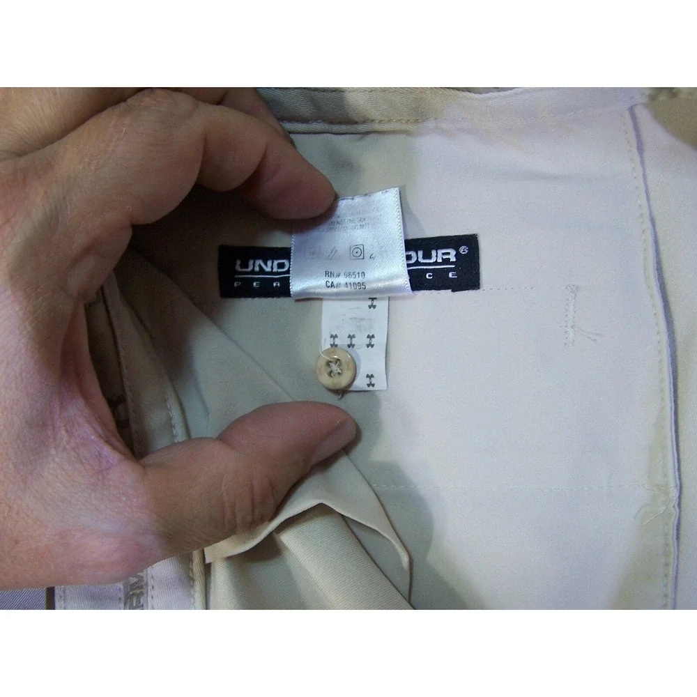 Under Armour Shorts Women's Size‎ 10 33X9.5 Performance khaki Tan Beige